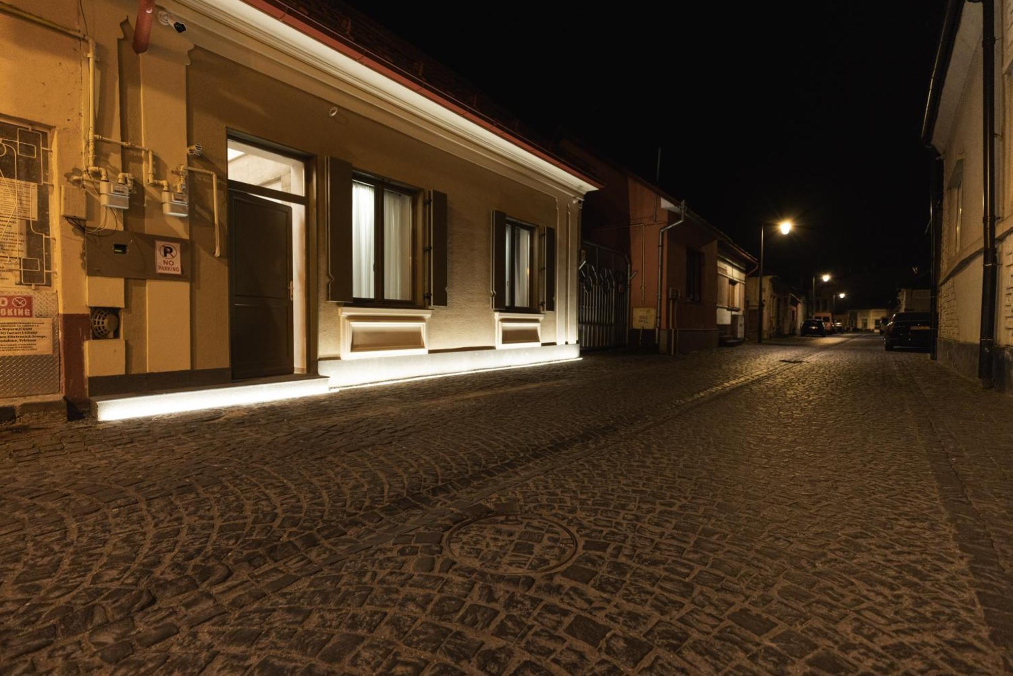 Olive Residence Baia Mare Bagian luar foto