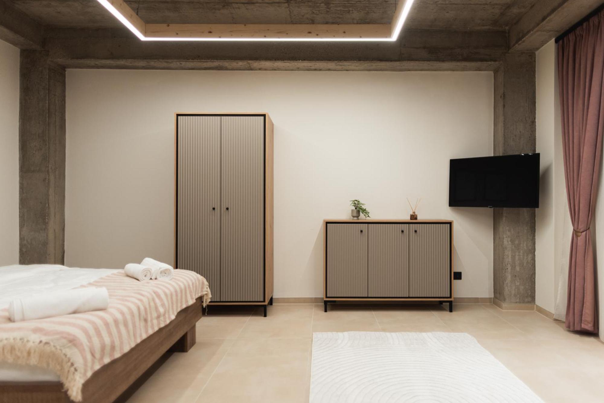 Olive Residence Baia Mare Bagian luar foto