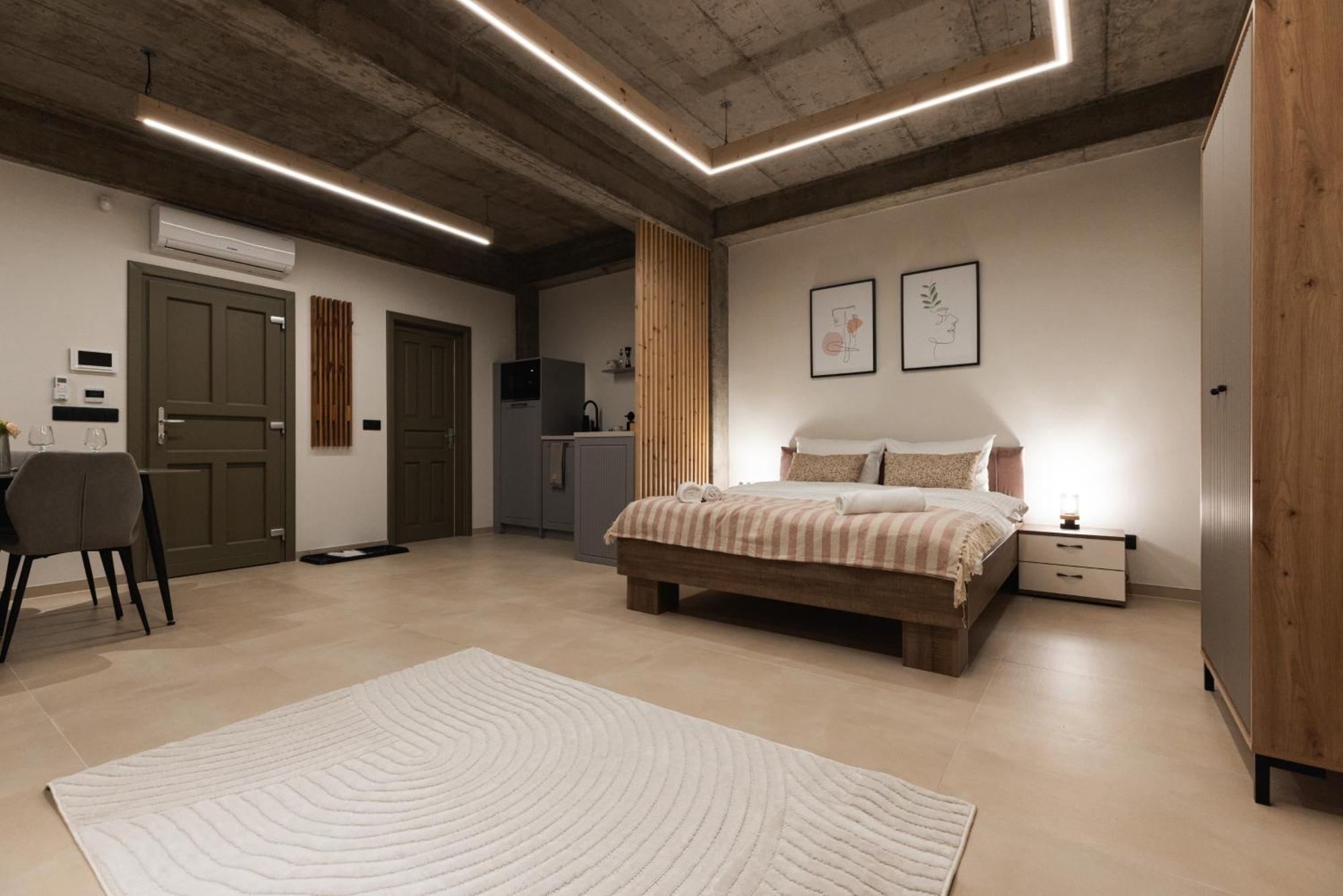 Olive Residence Baia Mare Bagian luar foto