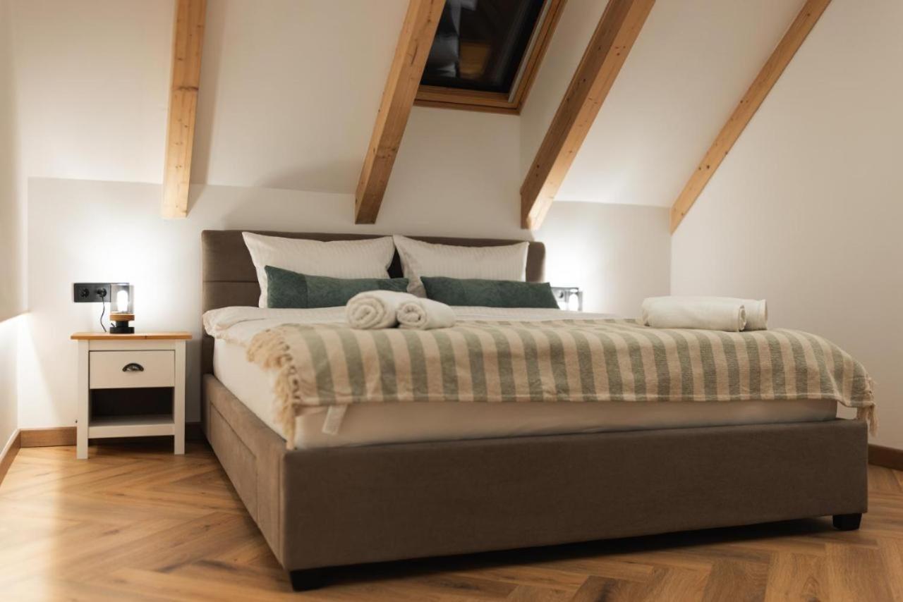 Olive Residence Baia Mare Bagian luar foto